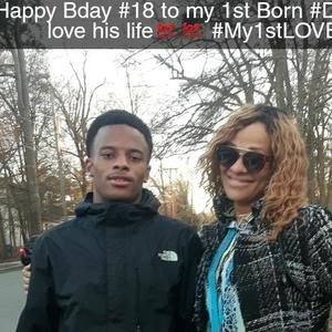 Meet your Posher, Andrea